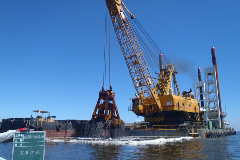 Dredging works for maintaining sea routes and anchorages